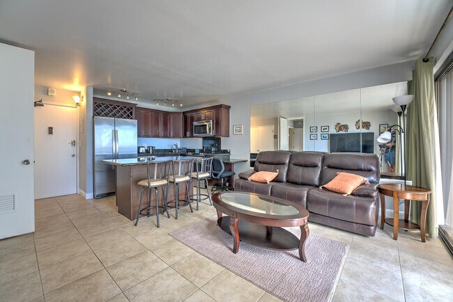 Building Photo - 2140 Kuhio Avenue-SI ID1327717P