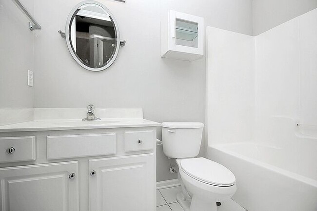 Building Photo - Beautifully Maintained 3BD/2.5BA 2 Story Townhome in Blakeney Preserve!