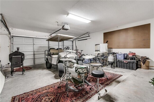 Building Photo - 1302 River Ridge Dr