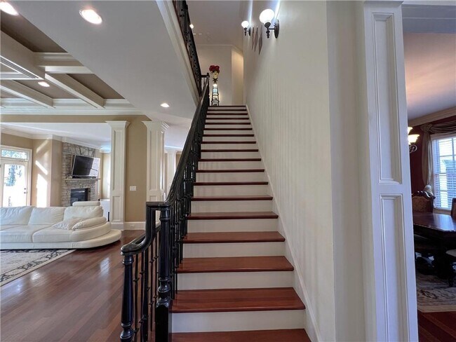 Building Photo - 2210 Bryant Pl Ct
