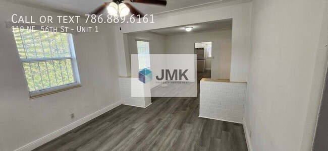 Building Photo - 119 NE 56th St