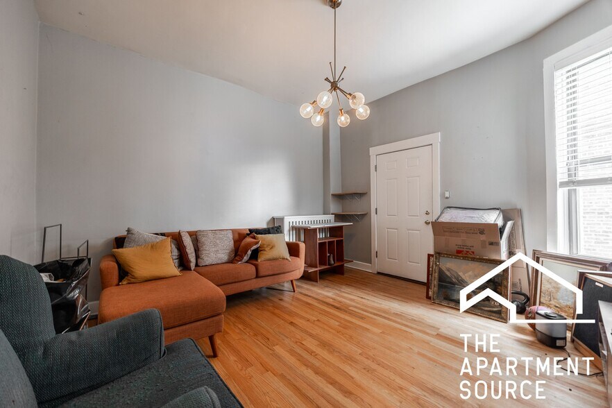 Building Photo - 3109 W Augusta Blvd