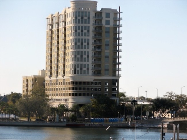 Primary Photo - 275 Bayshore Blvd