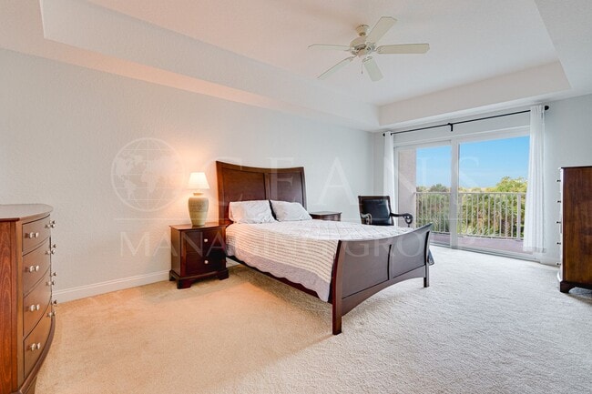 Building Photo - Furnished Waterfront 2 Bedroom Condo