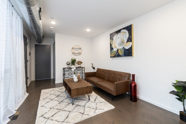 Building Photo - 2111 N 7th St