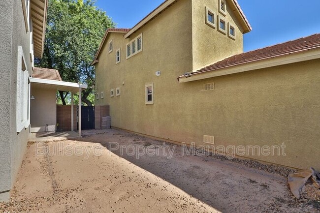 Building Photo - 2863 S Arroyo Ln