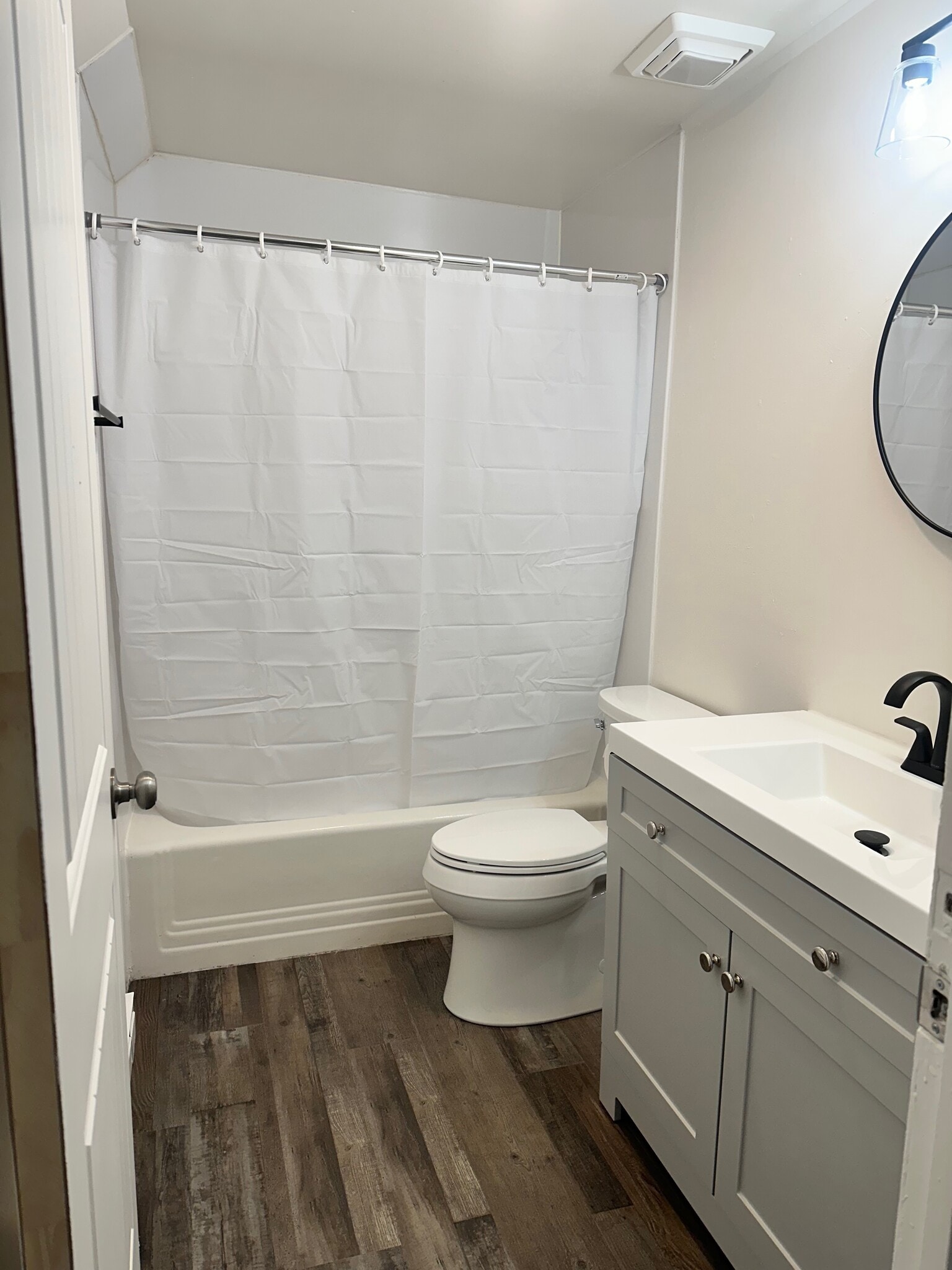 bathroom - 129 Washington St