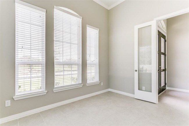 Building Photo - 4227 Carol Ridge Dr