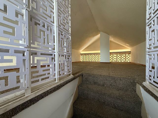 Building Photo - 1 BR w Loft