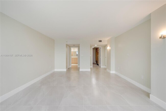 Building Photo - 1 Grove Isle Dr