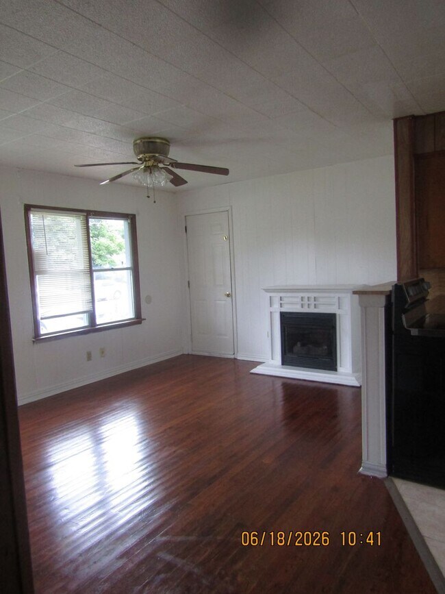 Building Photo - Charming 2-Bedroom Home in Northwest Lawton