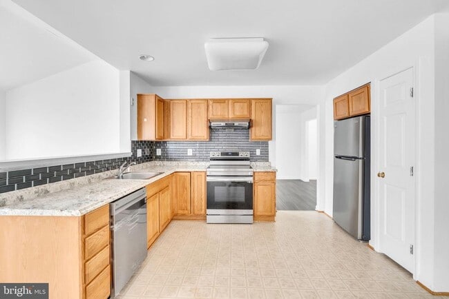 Building Photo - 5413 Silver Maple Ln