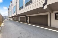 Building Photo - 2107 N Garrett Ave