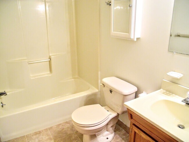 Building Photo - 743 S 20th St