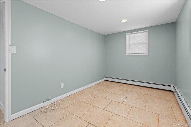 Building Photo - 26 Indiana Ave