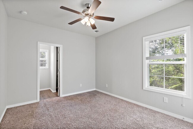 Building Photo - 4309 Nagle St