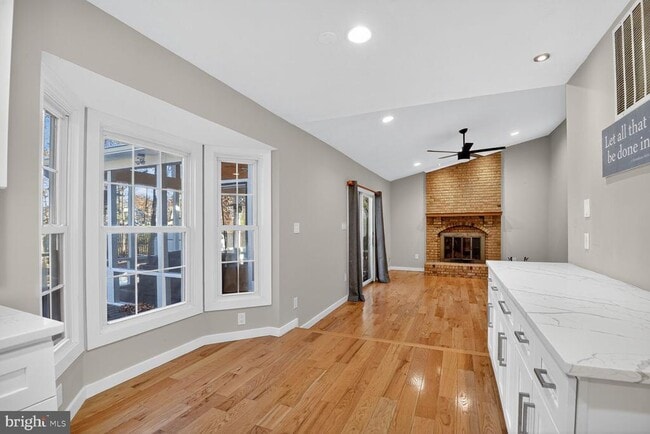 Building Photo - 14982 Gold Post Ct