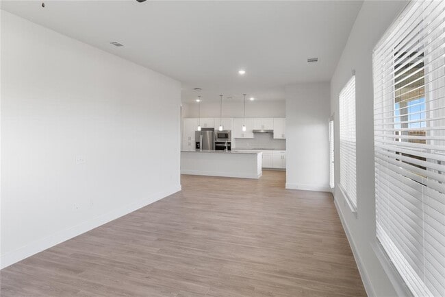 Building Photo - 18531 Kyle Seale Pkwy