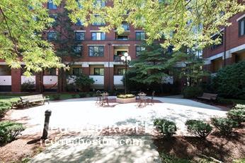 Building Photo - 85 Brainerd Rd