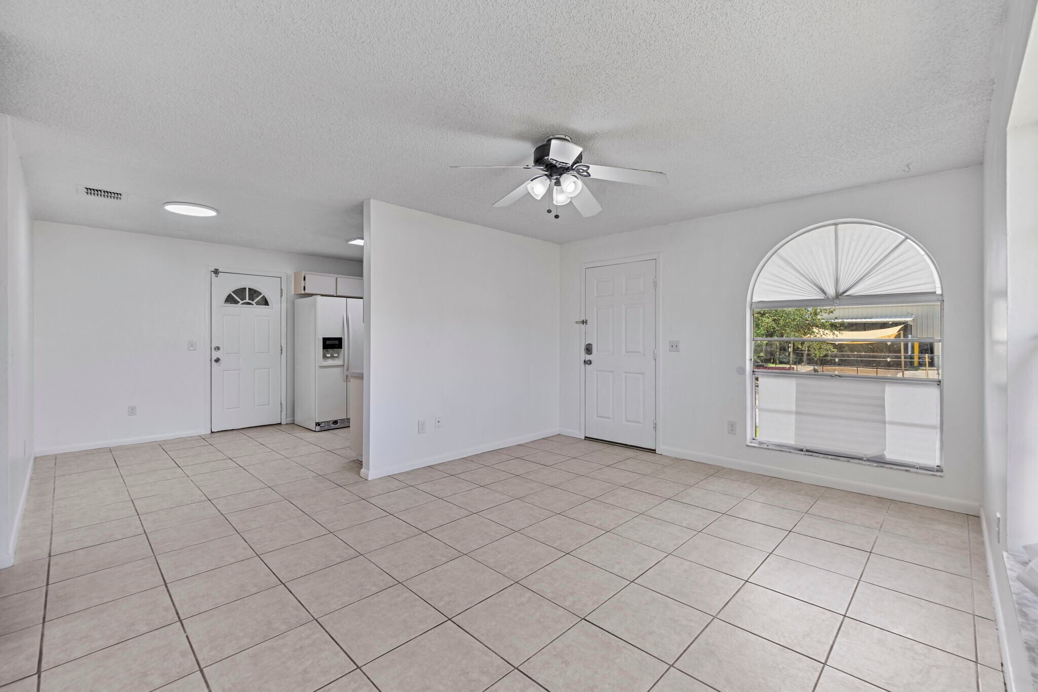 Building Photo - 7416 S Germer St