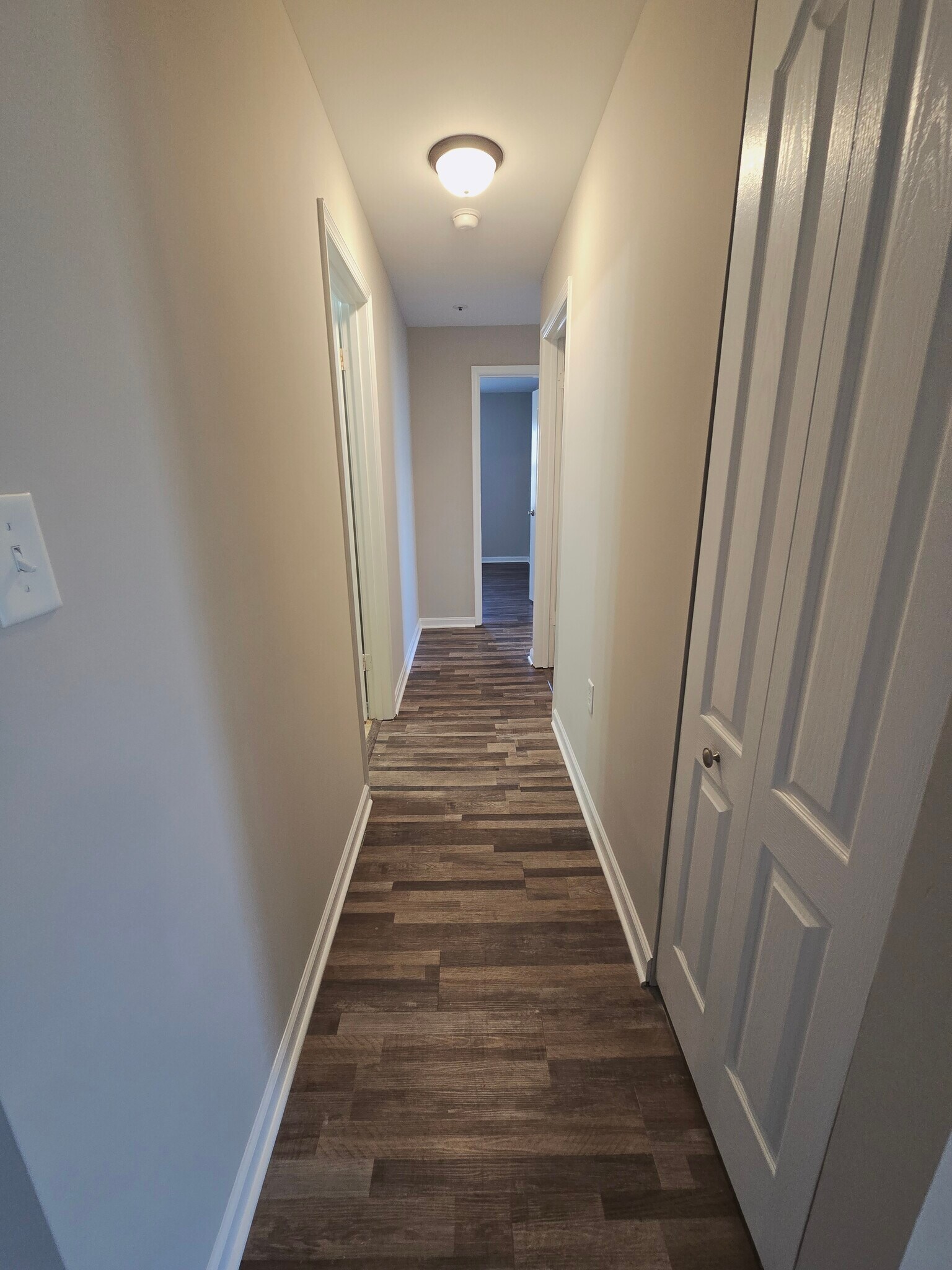 Building Photo - 8388 Montgomery Run Rd