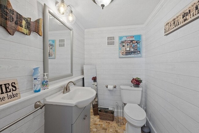 Building Photo - *Price Drop!* Your Dream Winter Retreat Aw...