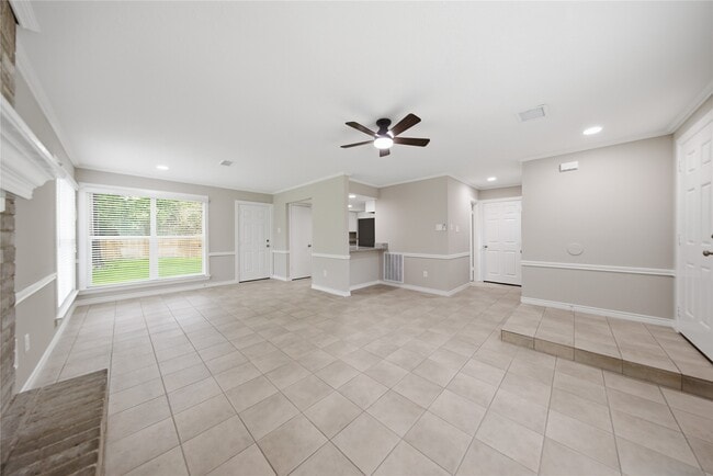 Building Photo - 21 Oldstream Ct