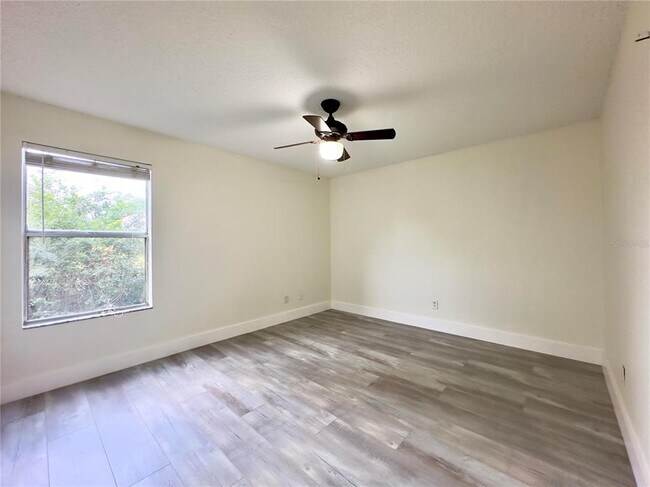 Building Photo - 5140 Conroy Rd