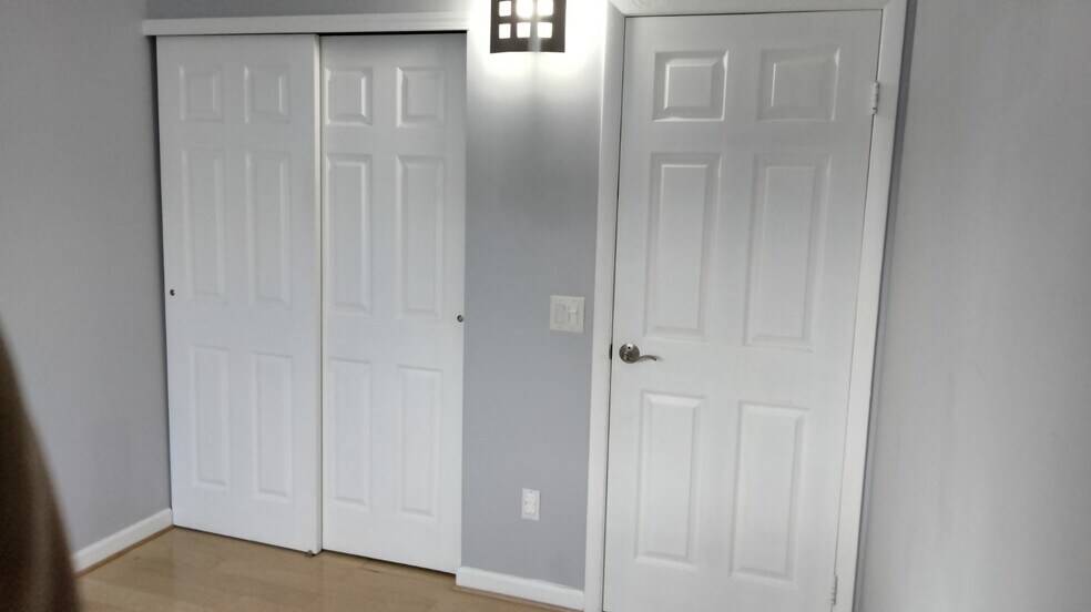 3rd bedroom closet - 539 French Rd