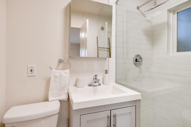 Building Photo - 3944 Mission Blvd