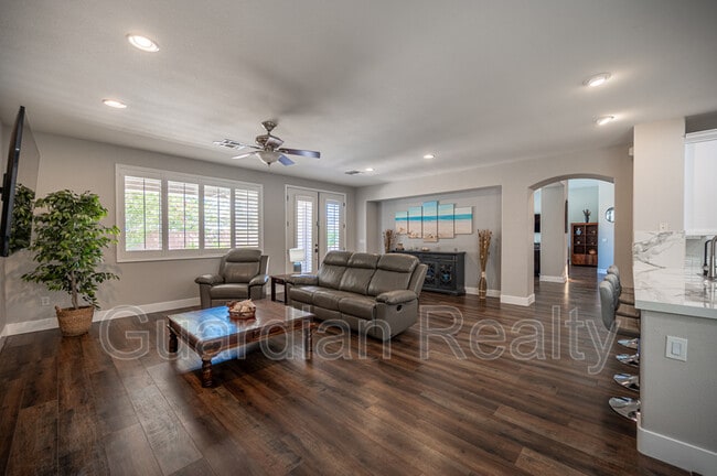 Building Photo - 11112 Pine Greens Ct