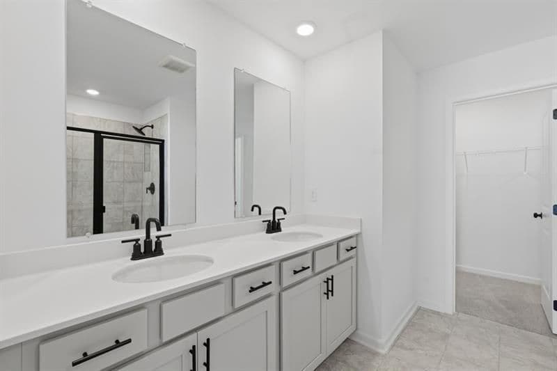 Building Photo - 6137 Wayburn St