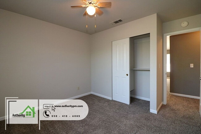 Building Photo - 1729 Marigold Way