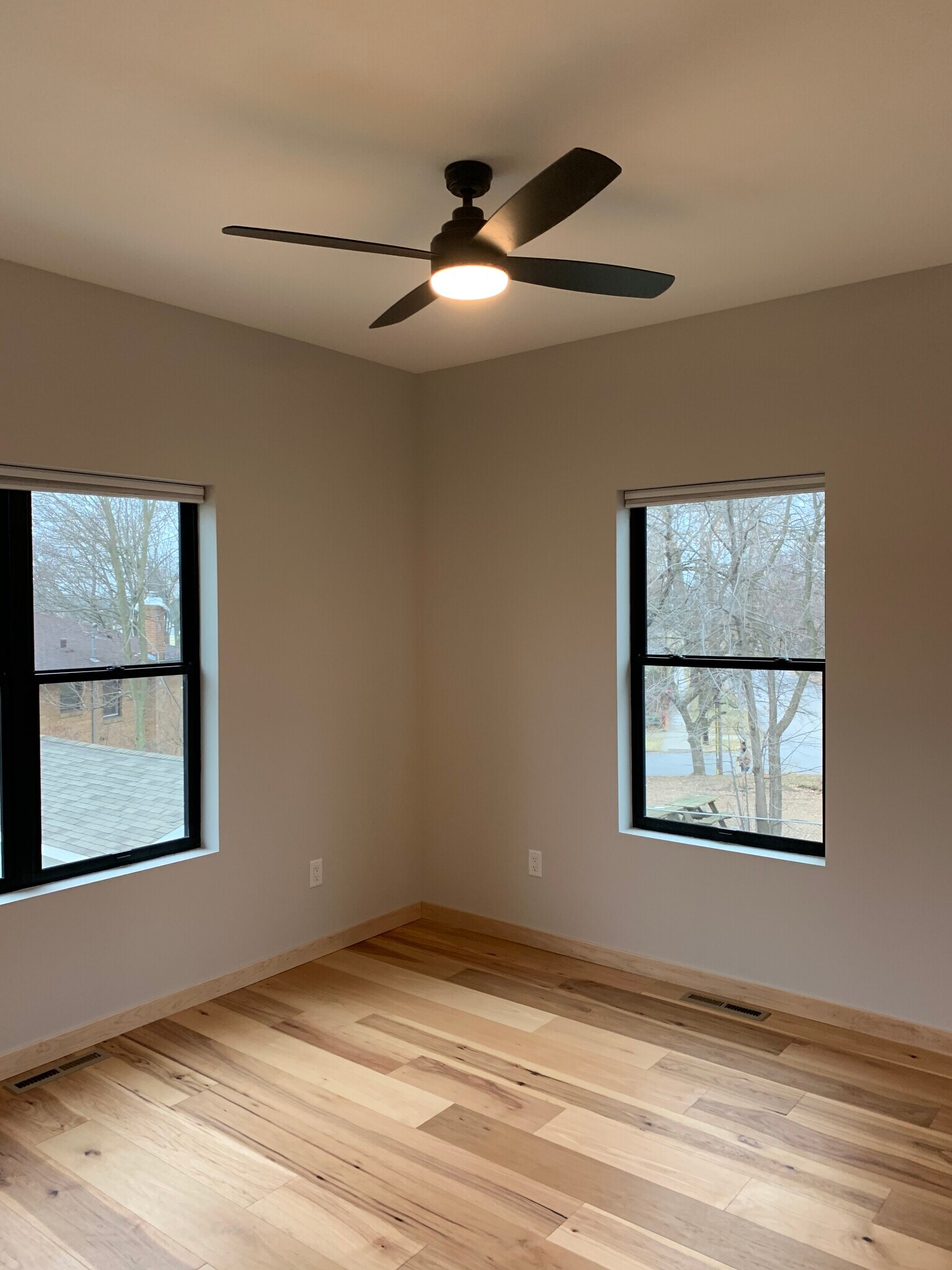 Building Photo - 412 North St