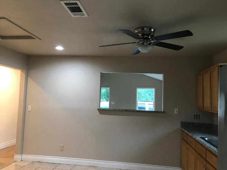 Building Photo - 6009 Jacqueline Ln