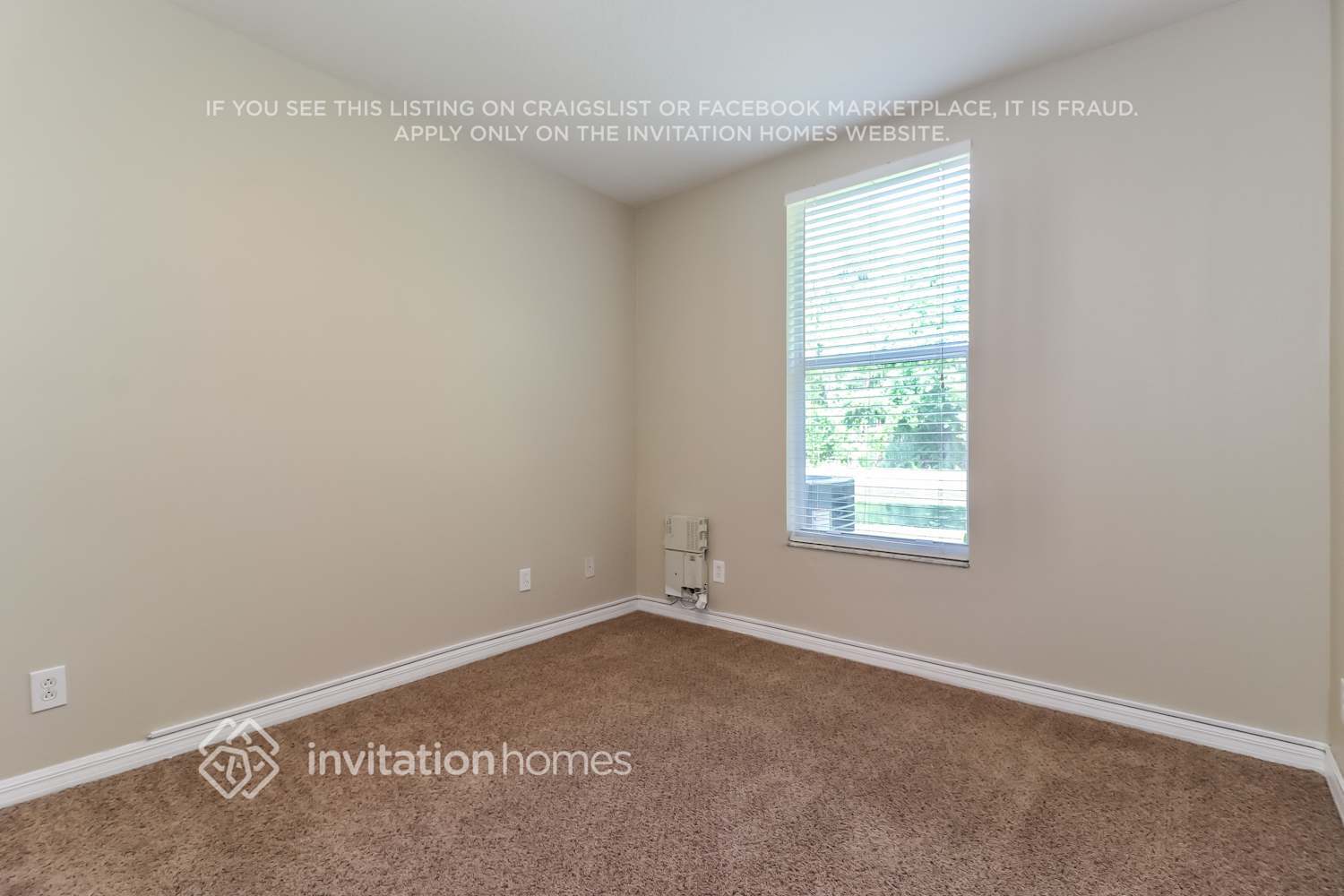 Building Photo - 1220 Charlesworth Dr