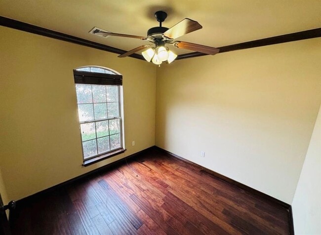 Building Photo - 2400 NW 151st St