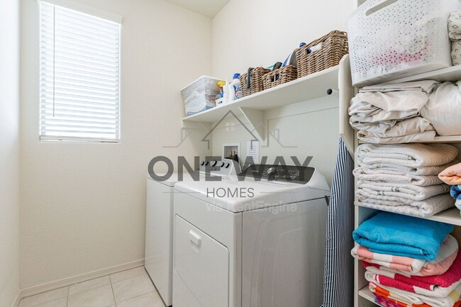 Building Photo - 5411 S Canyon Rim