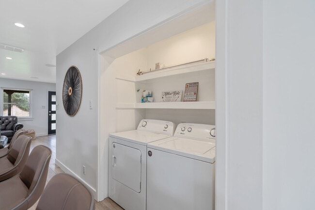 Building Photo - 5656 Donna Ave