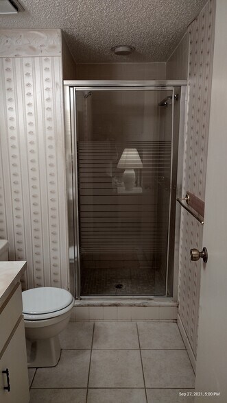 Building Photo - 4454 Pelorus Dr