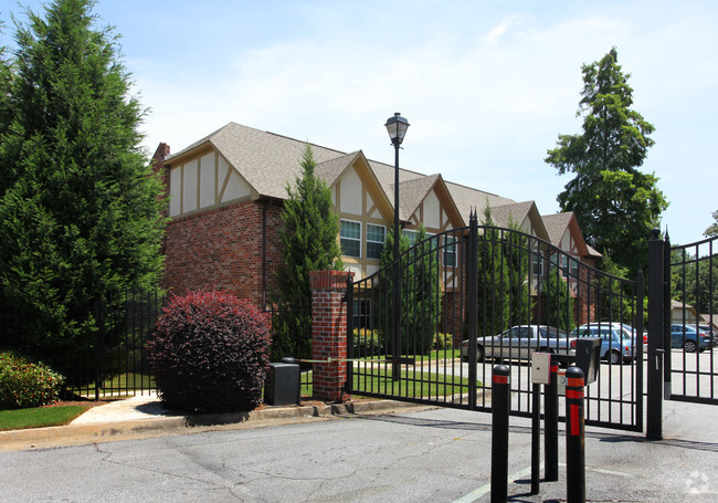 Primary Photo - Ramsgate Apartments