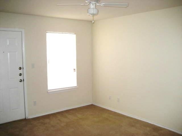 Building Photo - 717 Claremont Pkwy