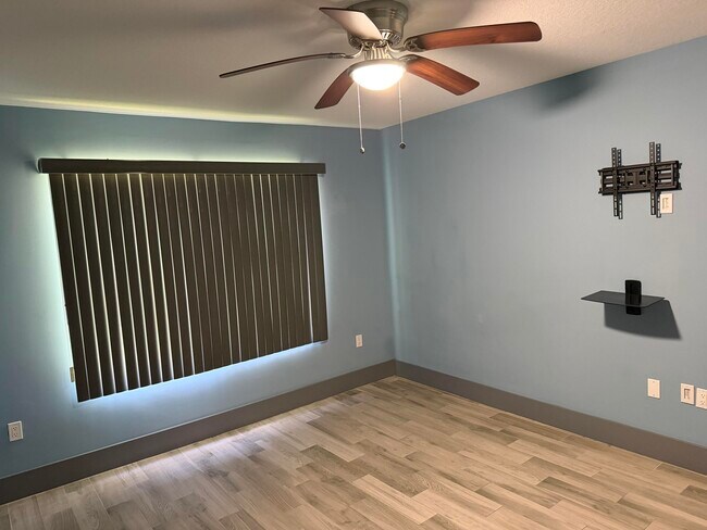 Building Photo - 4211 San Marino Blvd