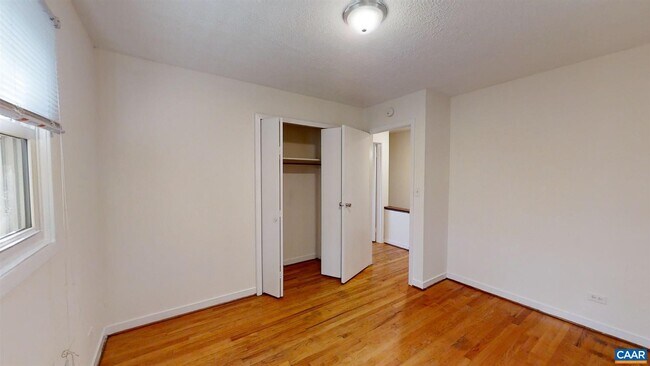 Building Photo - 1107 River Ct