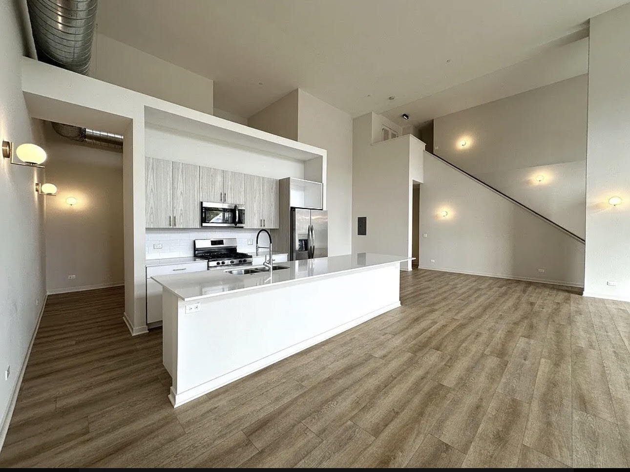 Building Photo - 3207 N Narragansett Ave