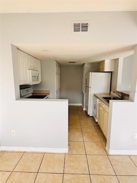 Building Photo - 722 Washington Palm Loop