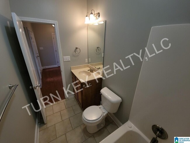 Building Photo - 4158 Hathaway Ln