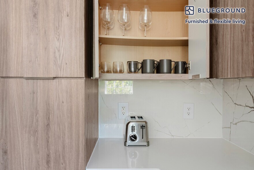 Building Photo - 501 Murphy Ranch Rd