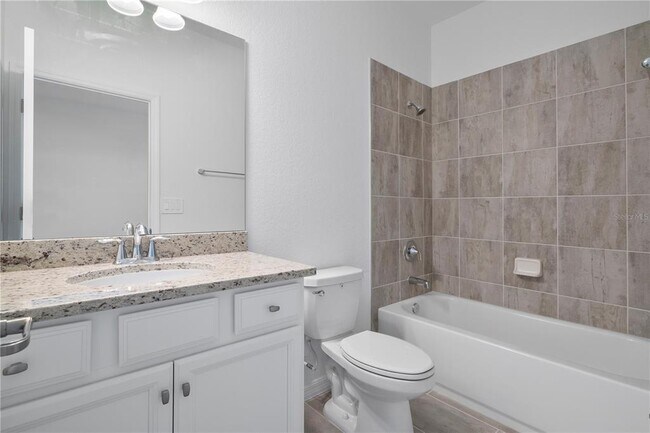 Building Photo - 43521 Treadway Dr