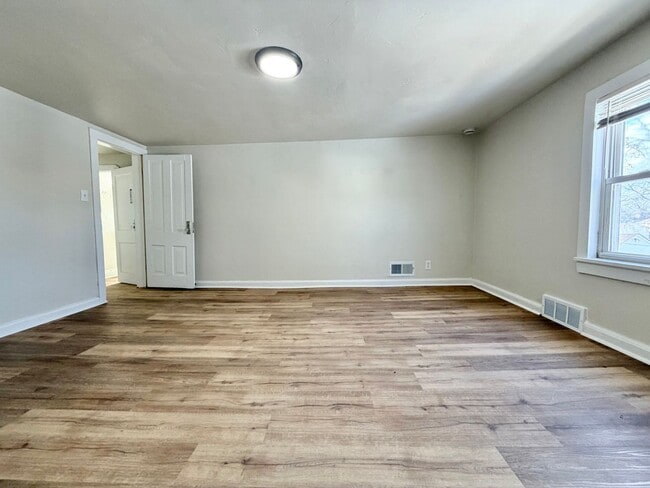 Building Photo - 1440 Smith St